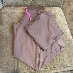 Figs XS Tall Zamora and S Rafaela top